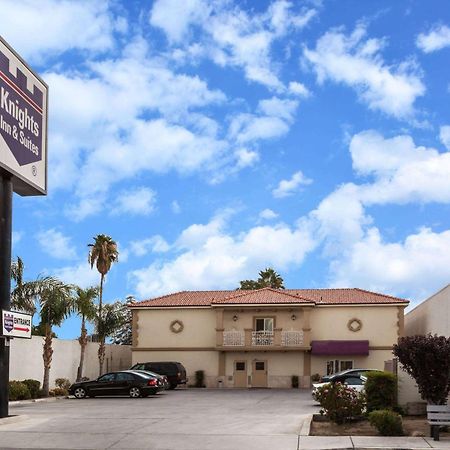 Howard Johnson By Wyndham ベーカーズフィールド エクステリア 写真